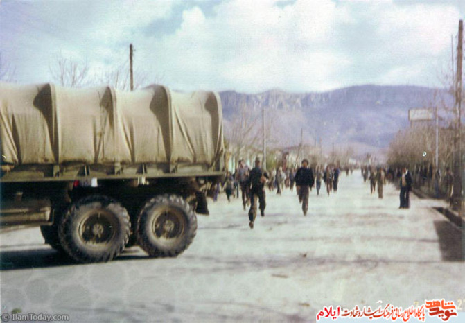 تصاویری از تظاهرات مردم انقلابی استان ایلام بر علیه رژیم منحوس پهلوی