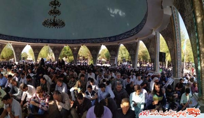 تصاویری از حضور پرشکوه مردم در مراسم دعای عرفه ، گلزار شهدای گمنام شهر ایلام