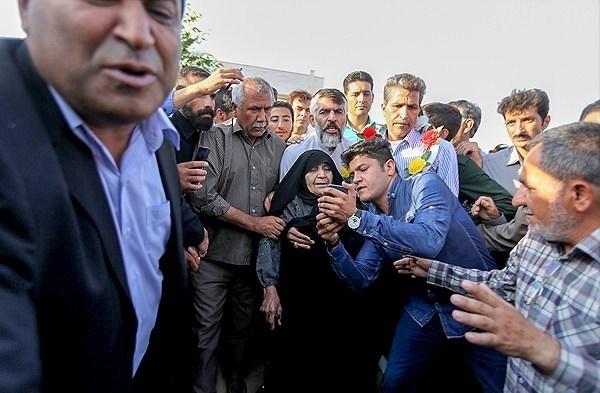 تصاویر/احراز هویت شهید آقایی بعد از 33 سال تصاویر/احراز هویت شهید آقایی بعد از 33 سال