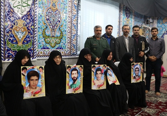 گزارش تصویری/ تجلیل از مادران آسمانی محله سرپیر گزارش تصویری/ تجلیل از مادران آسمانی محله سرپیر