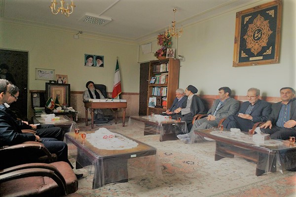 معاون فرهنگی بنیادشهید و امور ایثارگران با امام جمعه کرمان دیدار کرد/ تصاویر معاون فرهنگی بنیادشهید و امور ایثارگران با امام جمعه کرمان دیدار کرد/ تصاویر