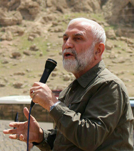 دلنوشته ای برای سردار همدانی به بهانه ی سالارش از دختر شهید حاج ستار ابراهیمی دلنوشته ای برای سردار همدانی به بهانه ی سالارش از دختر شهید حاج ستار ابراهیمی
