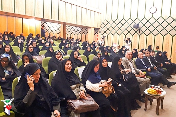 برگزاری سومین گردهمایی همسران شهدای شیراز برگزاری سومین گردهمایی همسران شهدای شیراز
