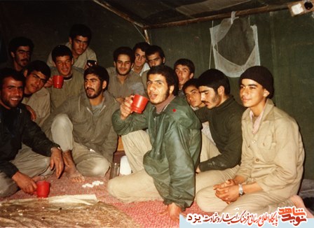 می جنگیم که زیر سلطه کفر نرویم+عکس می جنگیم که زیر سلطه کفر نرویم+عکس