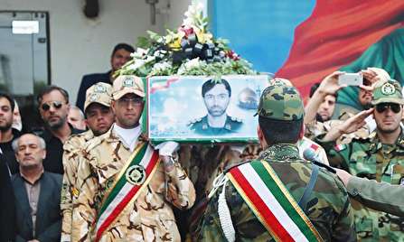 مادرمان نذر کرده بود مهدی ۳ ماه با اسرائیل بجنگد مادرمان نذر کرده بود مهدی ۳ ماه با اسرائیل بجنگد