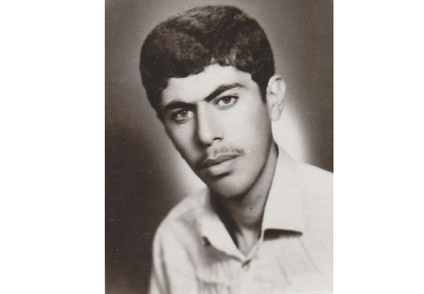 فیلم/تخریبچی شهید محمد قاسم محمدی فیلم/تخریبچی شهید محمد قاسم محمدی