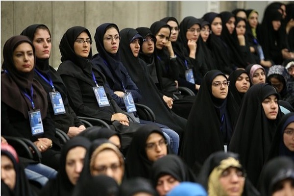 نخبگان شاهد و ایثارگر باید راه مقدس پدرانشان را ادامه دهند نخبگان شاهد و ایثارگر باید راه مقدس پدرانشان را ادامه دهند