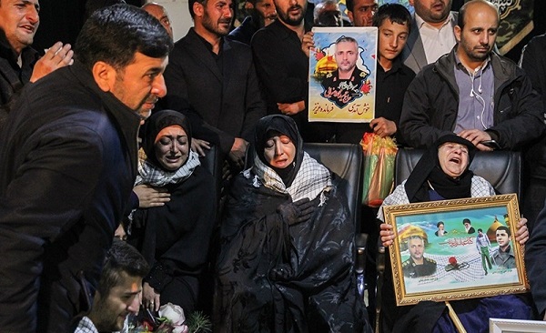 سختی دل کندن از معشوق با بردن نام «زینب» آسان شد/ من هم آماده رفتن به میدان جنگ هستم سختی دل کندن از معشوق با بردن نام «زینب» آسان شد/ من هم آماده رفتن به میدان جنگ هستم