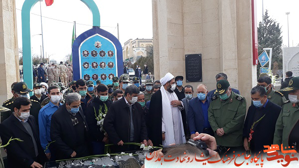 گزارش تصویری| گلزار شهدای همدان غبارروبی شد