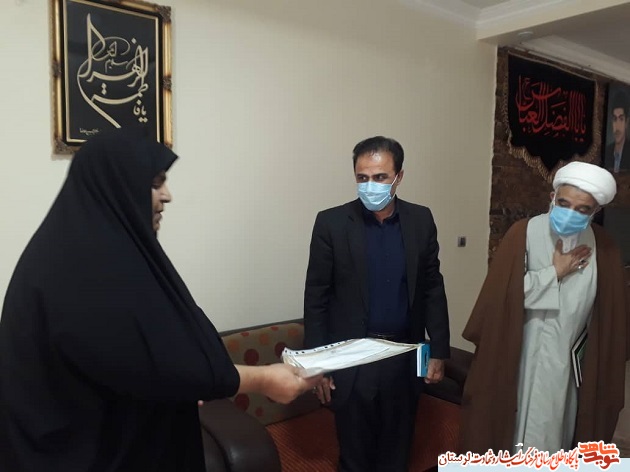 دیدار مدیرکل بنیاد شهید با خانواده شهدا و جانبازان شهرستان کوهدشت