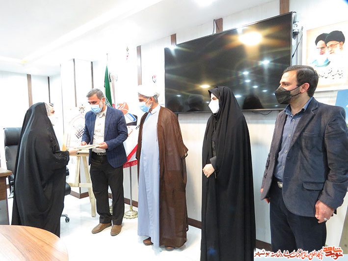 گزارش تصویری|تجلیل از نخبگان قرآنی شاهد وایثارگر استان بوشهر