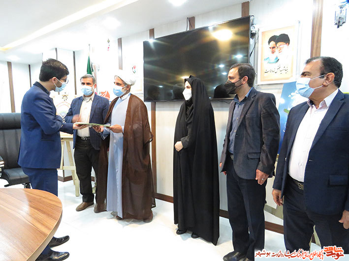 گزارش تصویری|تجلیل از نخبگان قرآنی شاهد وایثارگر استان بوشهر