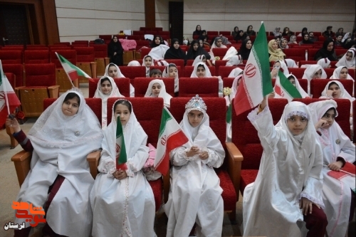 گزارش تصویری/جشن تکلیف دختران دبستان شاهد خرم آباد