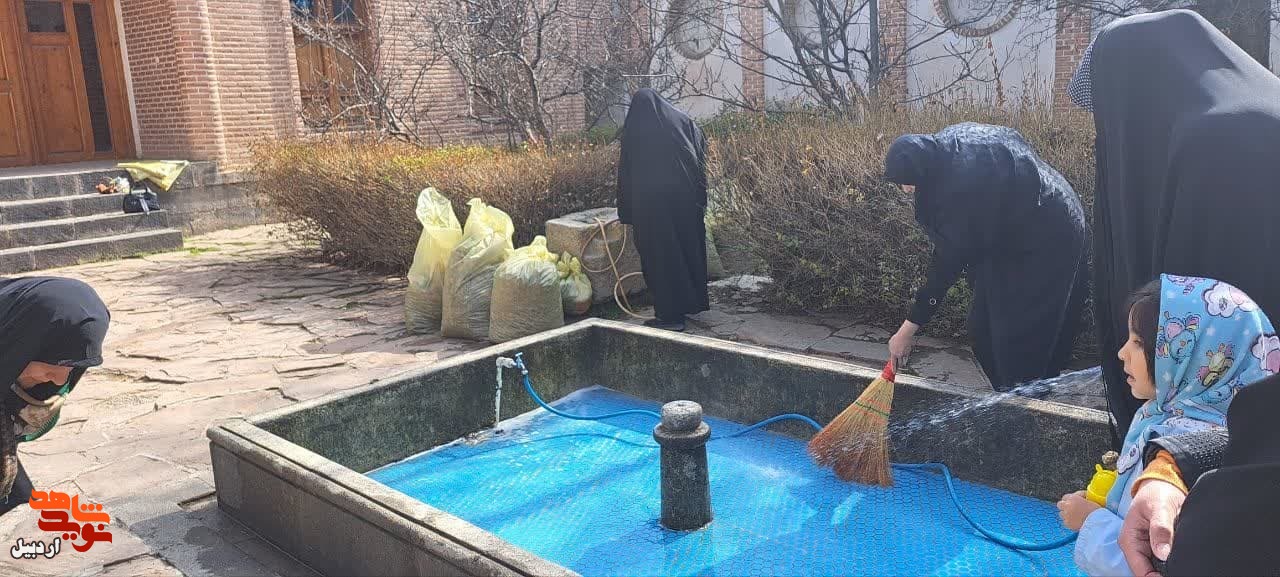 غبار روبی و عطر افشانی موزه شهدای اردبیل