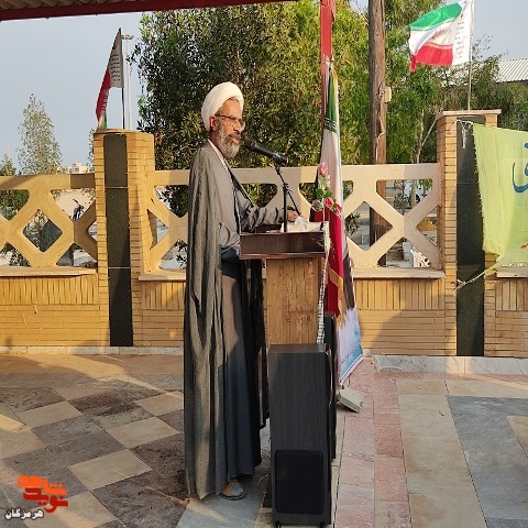 مراسم عطرافشانی و گلباران مزار شهدای بهشت زینب(س) کوی رودباری بندرلنگه مراسم عطرافشانی و گلباران مزار شهدای بهشت زینب(س) کوی رودباری بندرلنگه