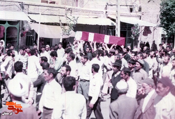 تصاویر قدیمی از تشییع شهدا در لرستان «سری سوم»