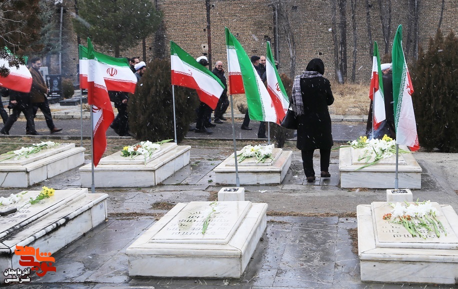 برگزاری آئین عطرافشانی شهدای ارامنه برگزاری آئین عطرافشانی شهدای ارامنه