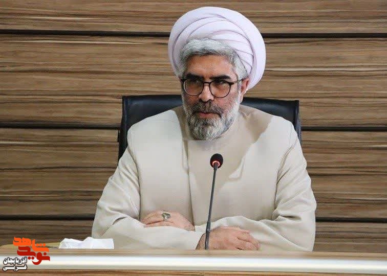 انقلاب ما بیمه خون شهیدان است انقلاب ما بیمه خون شهیدان است