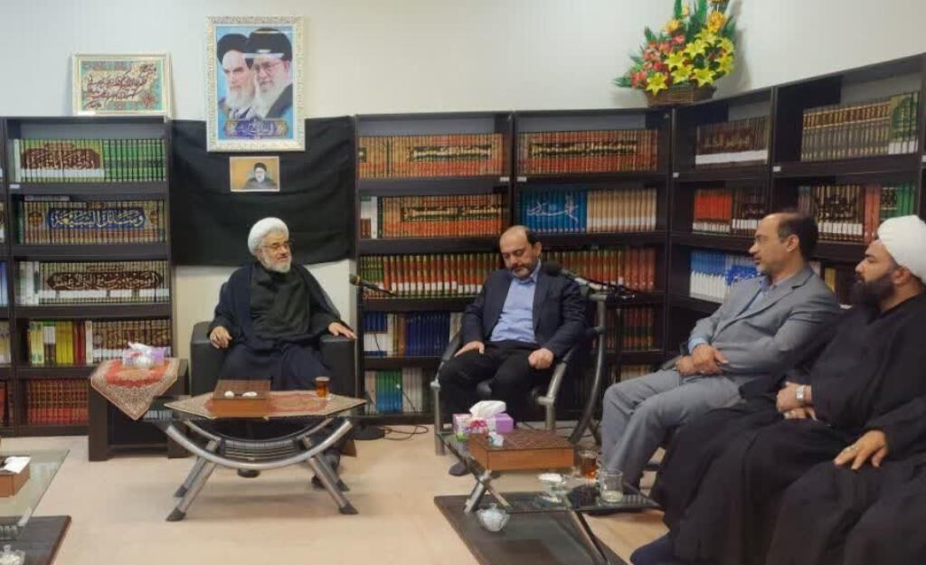 تداوم راه این انقلاب برگرفته از خون شهدا است