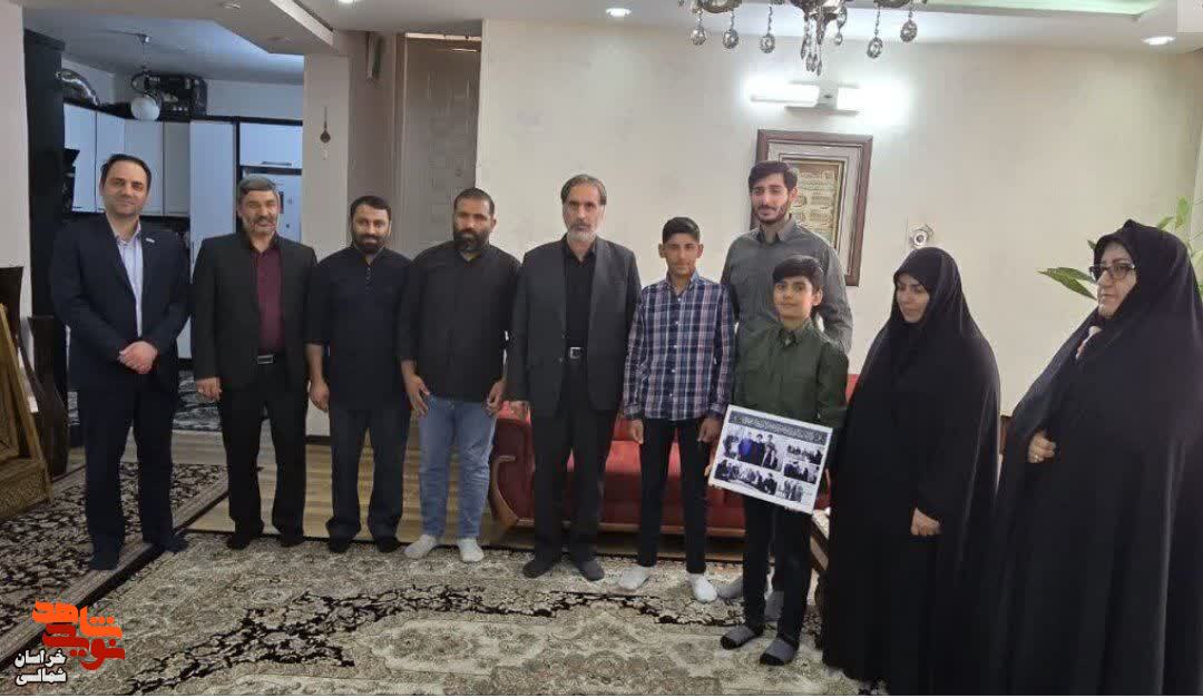 دیدار استاندار خراسان شمالی با خانواده شهیدان رمضانی و حمیدی زاده