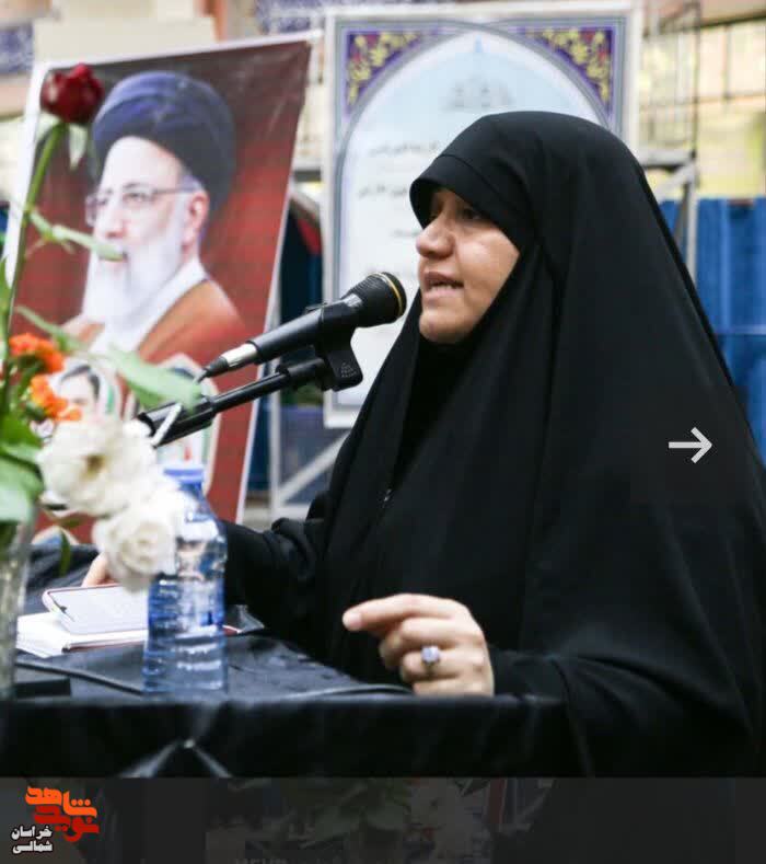 اجتماع بزرگ تبیینی بانوان بجنوردی در بزرگداشت شهدای خدمت
