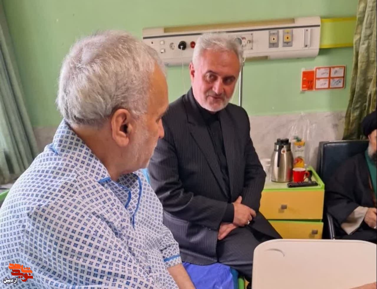 دیدار با جامعه ایثارگری برای مسئولان امید آفرین است
