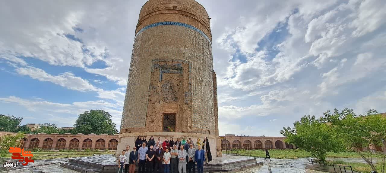 عصر شعر «در امتداد غدیر» در مشگین شهر+ عکس