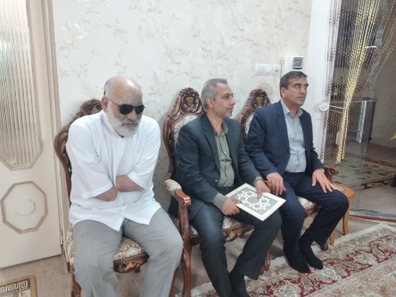 دیدار مدیرکل بنیاد شهید لرستان با ایثارگران بروجرد