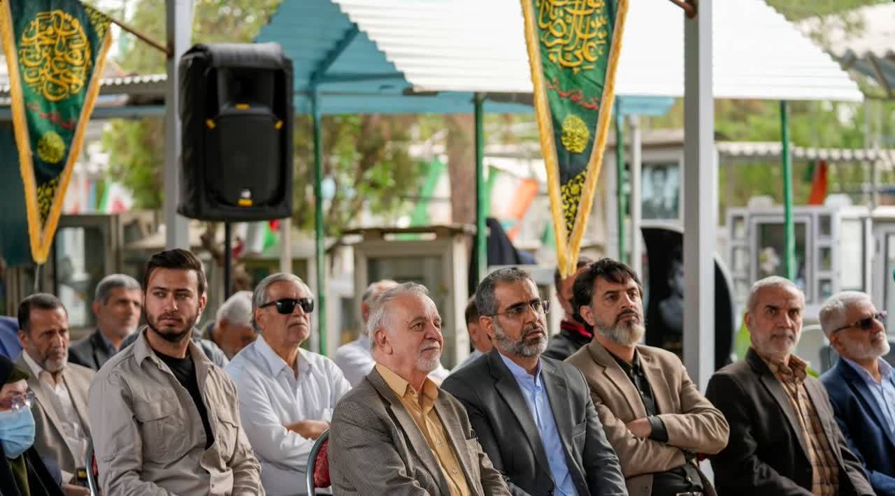 آیین پاسداشت و رونمایی از مزار یادبود حاج «اسماعیل دقایقی»