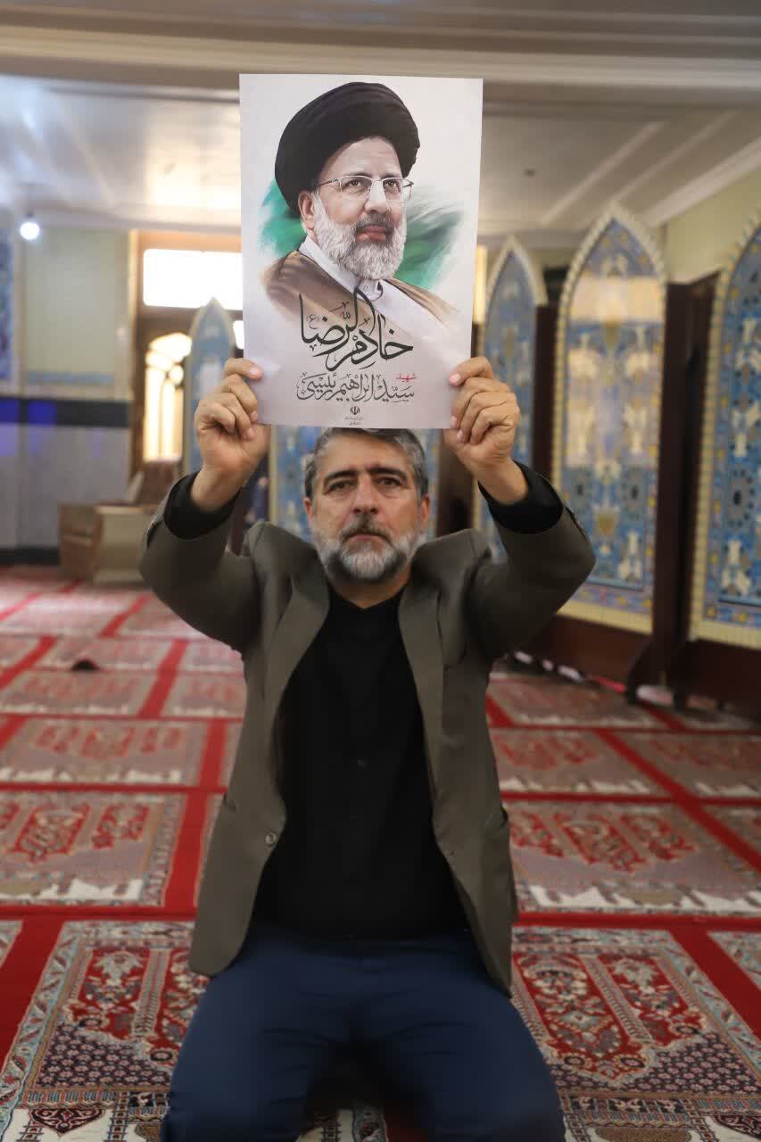مراسم بزرگداشت شهدای خدمت در مسجد جامع زاهدان برگزار شد