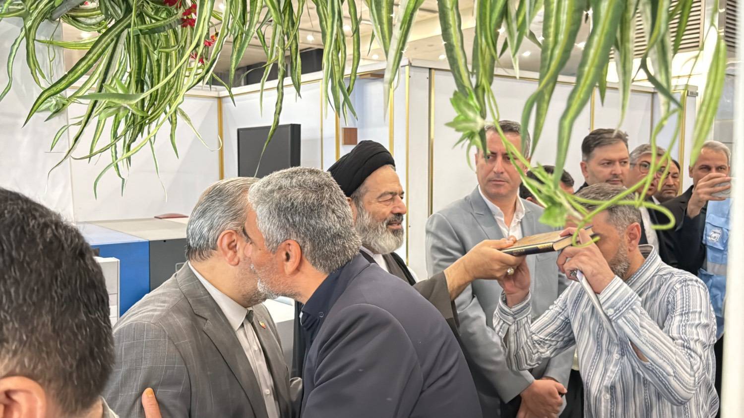 نخستین گروه حج تمتع 1405 عازم عربستان شد