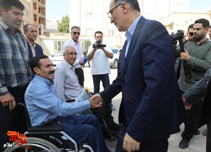 بازدید معاون رئیس‌جمهور و استاندار ایلام از روند بازسازی خانه ایثار و آسایشگاه جانبازان ایلام