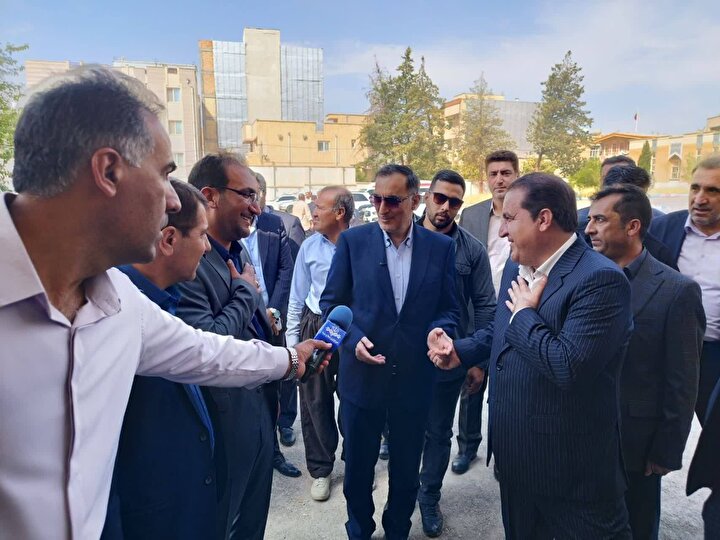 سفر معاون رئیس‌جمهور و رئیس بنیاد شهید به ایلام در دومین روز هفته دولت/...