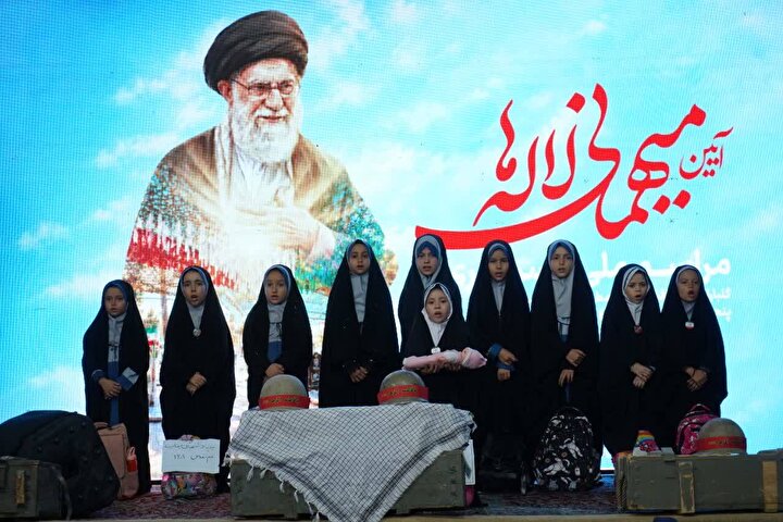 «میهمانی لاله‌ها» در گلستان شهدای اصفهان؛ تجدید میثاق با آرمان‌های شهدا