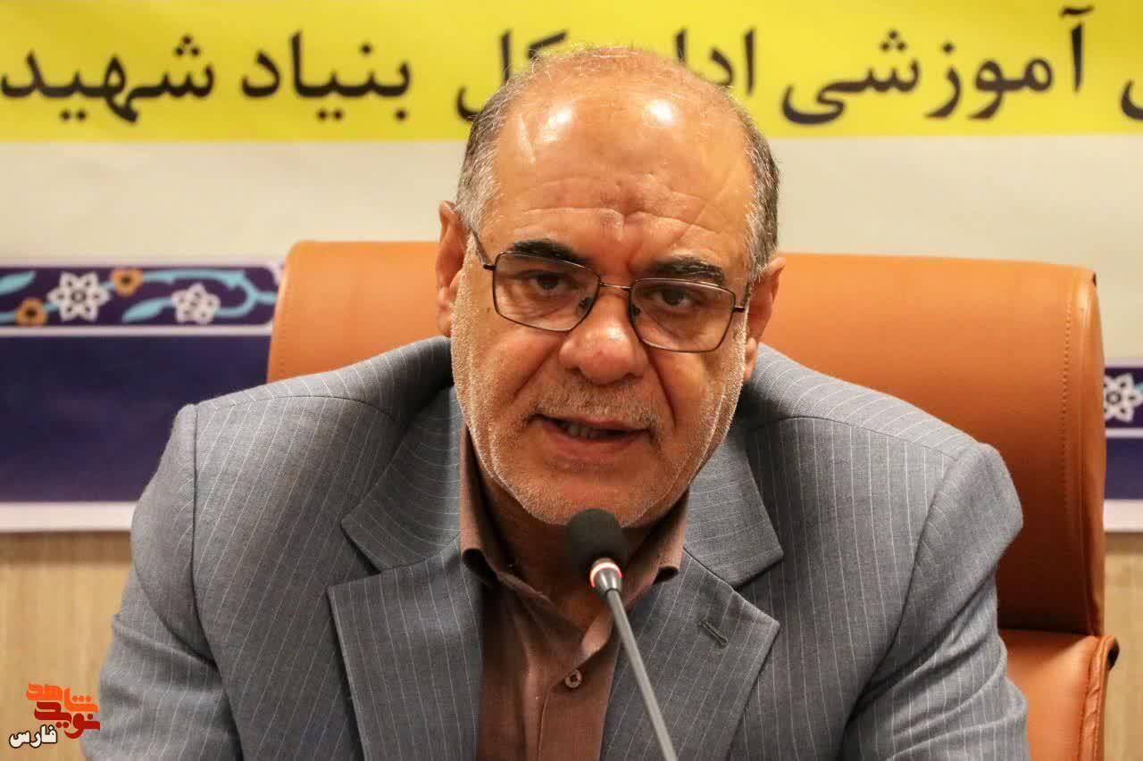 تقدیر مدیرکل بنیاد شهید فارس از همکاری‌های رسانه‌ای صداوسیمای مرکز فارس/ تأکید بر ضرورت ترویج «ایثار اجتماعی» در جامعه
