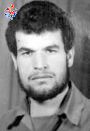 شهید جواد طیبی
متولد : 10/5/1341
شهادت : 19/2/1361 خرمشهر
من از همه شما مىخواهم تا آنجا كه در توان داريد براى اسلام تبليغ كنيد و مردم ناآگاه را آگاهى دهيد تا انشاءاله و به يارى خدا اسلام به پيروزى نهايى خود برسد .