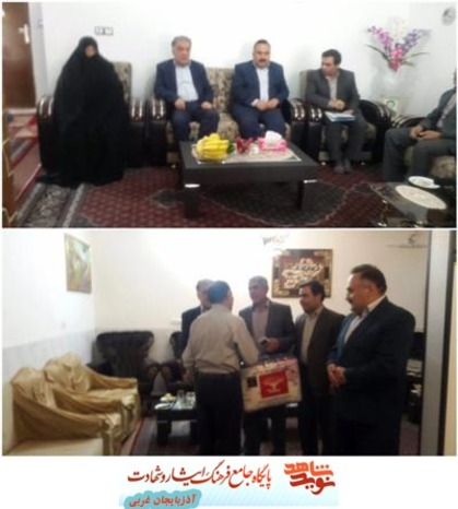 بمناسبت سوم خردادسالروزفتح خرمشهر فرماندارـرئیس بنیادشهیدوامورایثارگران سلماس ـرئیس اتاق اصناف ومسئول ایثارگران فرمانداری باخانواده شهیدمعظم حسن کرابی وجانبازگرانقدر عبداله نبی زاده ديداروگفتگوكردند