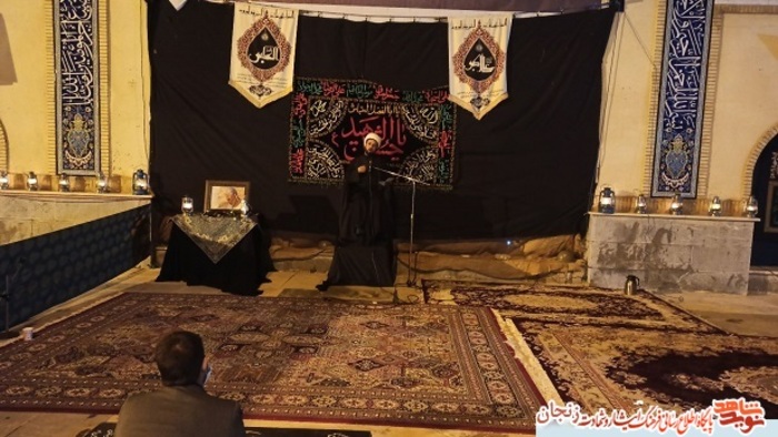 سوگواری در جوار گلزار شهدای خرمدره