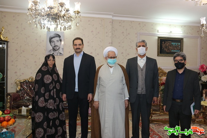 دیدار نماینده ولی فقیه با خانواده والامقام شهید حسن دهقانی
