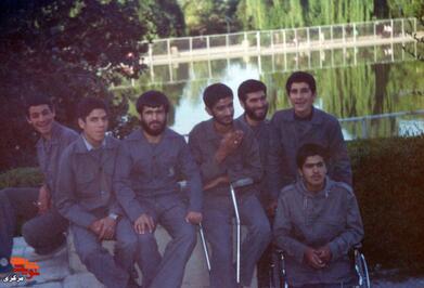 از چپ: سید محمود میرمحمدی - مهدی آقاجانی - رضا قادری - محمد بهرامی - غلام حسن اسکندری - محمود آشوری - محمدرضا تقی پور مقدم 