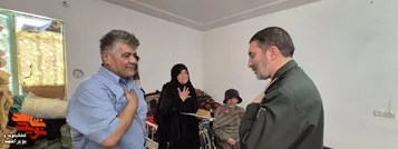 دیدار فرمانده سپاه فتح کهگیلویه‌وبویراحمد با خانواده شهدا